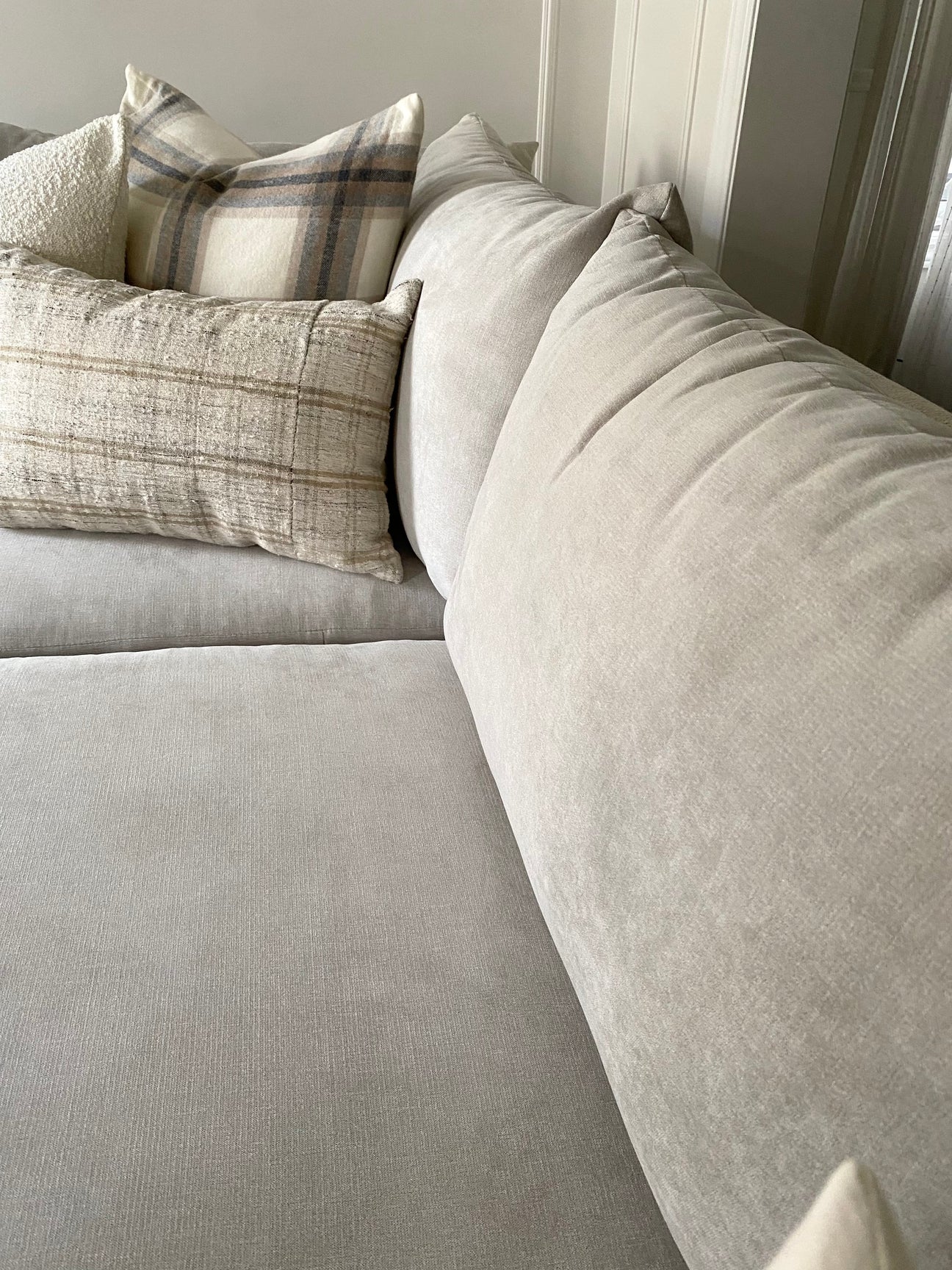 Stanton Armless Chair (Custom)